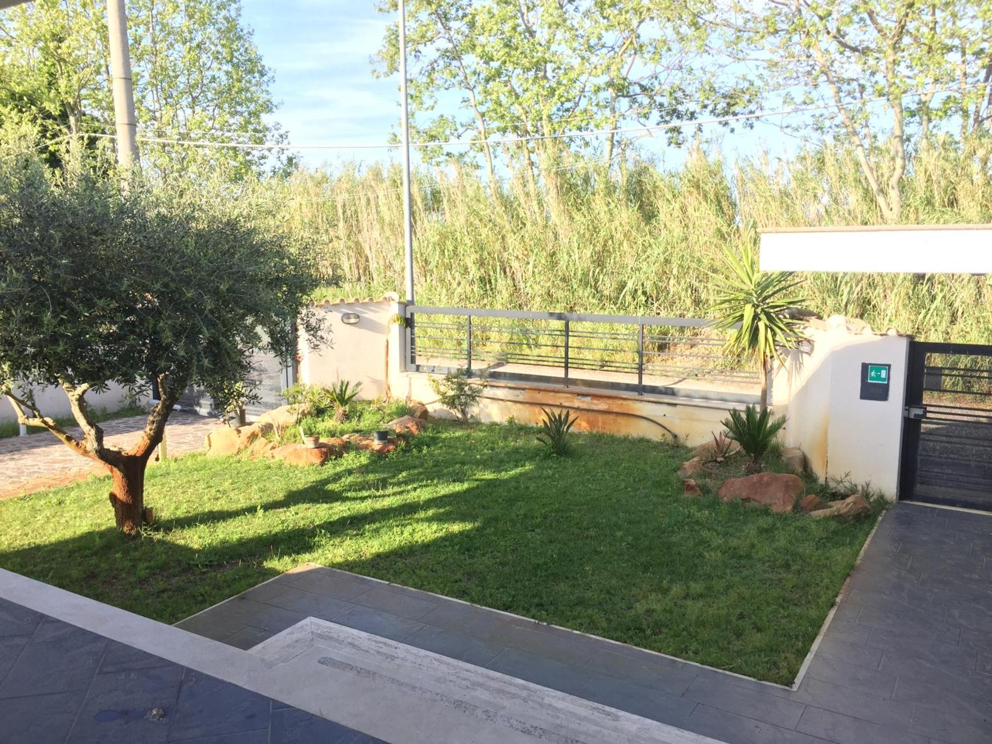 Bed&Breakfast Riccio&Lella Fiumicino Ngoại thất bức ảnh