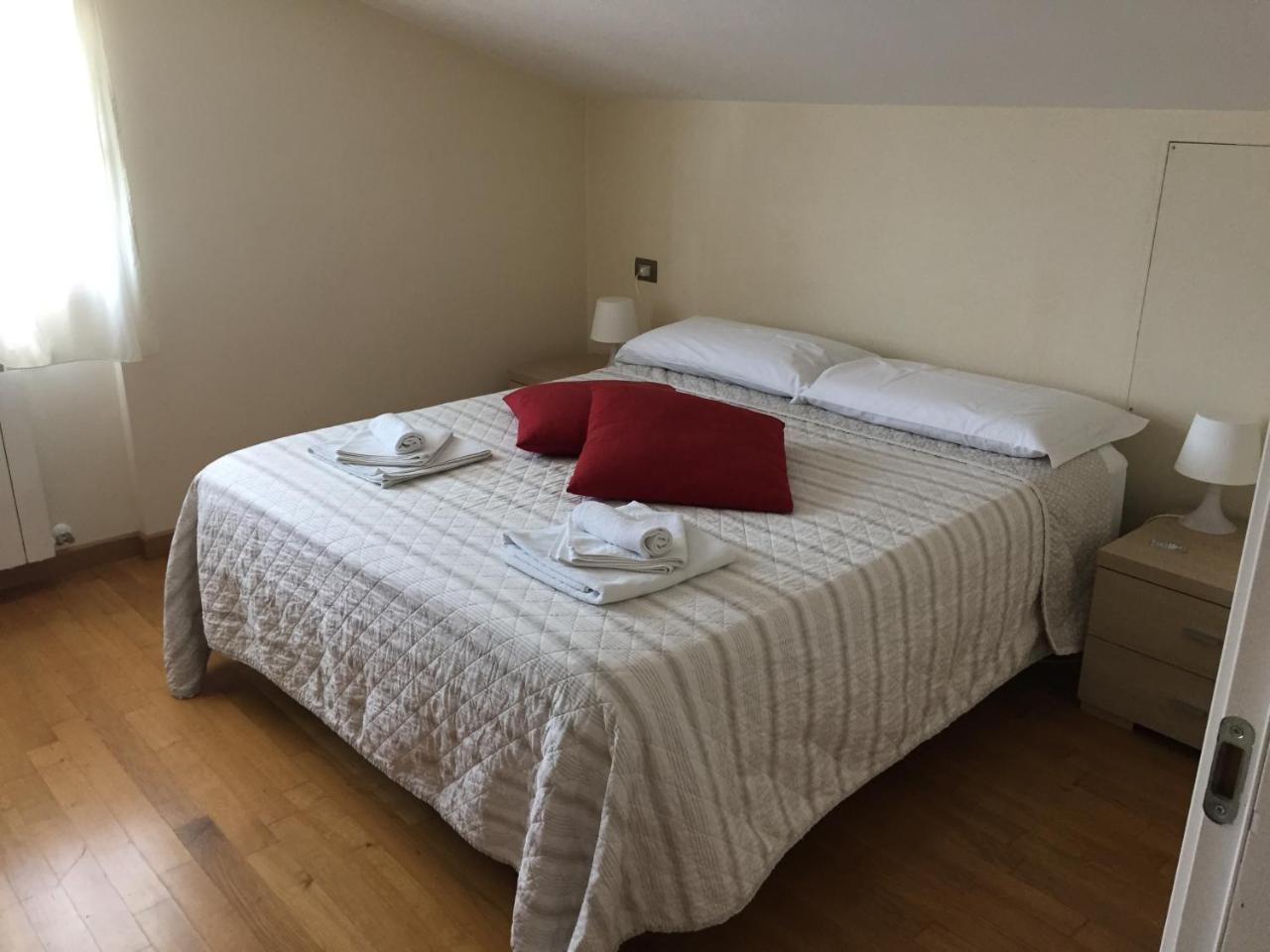 Bed&Breakfast Riccio&Lella Fiumicino Ngoại thất bức ảnh
